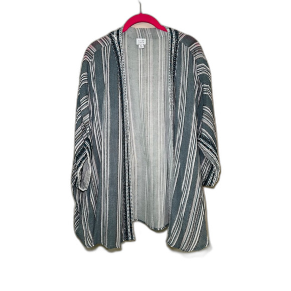 Peyton Jensen Kimono M/L - Picture 2 of 5